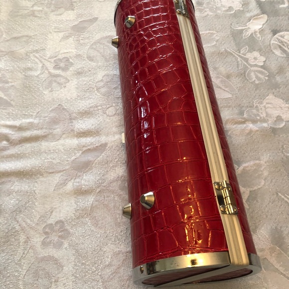 Wine “purse” carrier - Picture 3 of 7